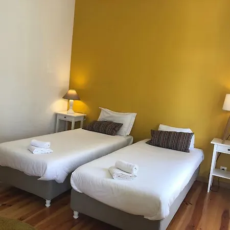Serviced By Rcgi Apartmán *